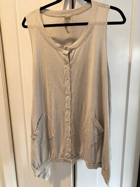 Comfy USA Cream Ribbed Button-Front Tank with Pockets